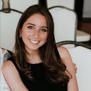 Meet your Posher, Lauren